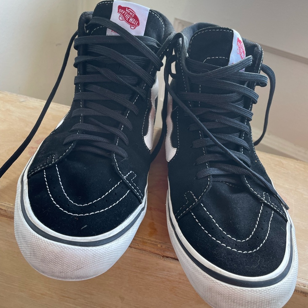VANS high top Pro Classics- little wear.